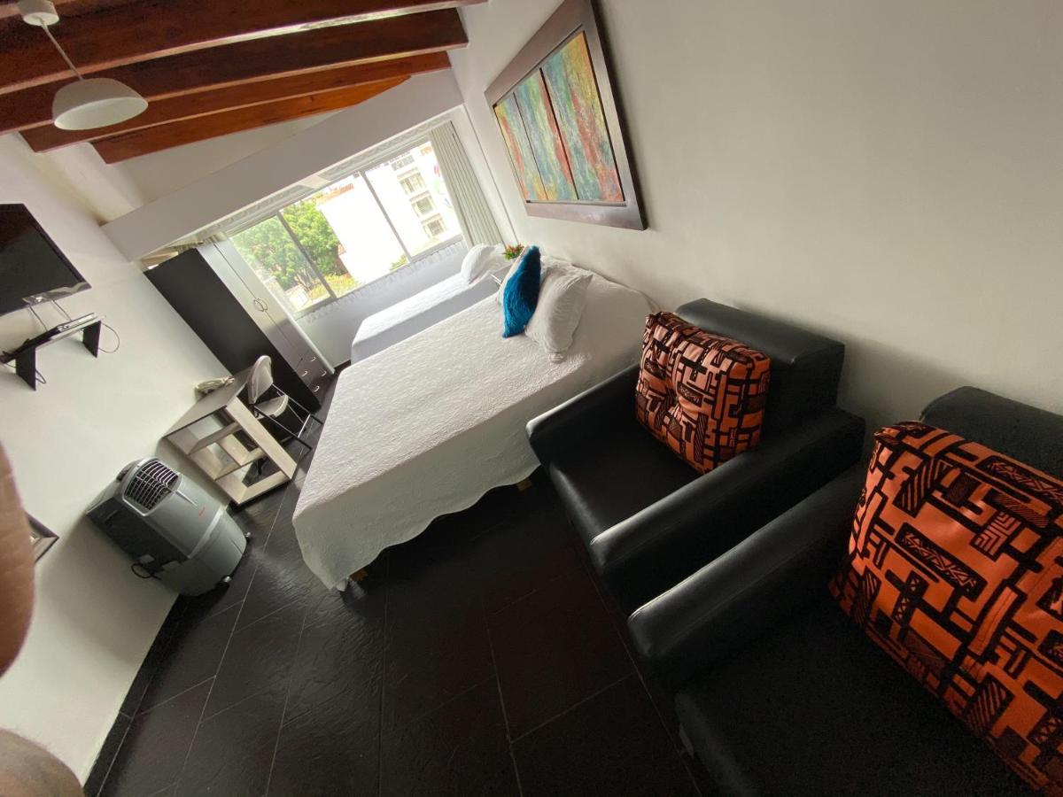 Hotel Lleras Premium #1 Medellin Bagian luar foto
