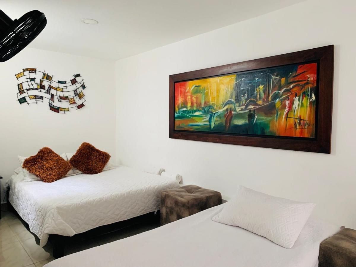 Hotel Lleras Premium #1 Medellin Bagian luar foto