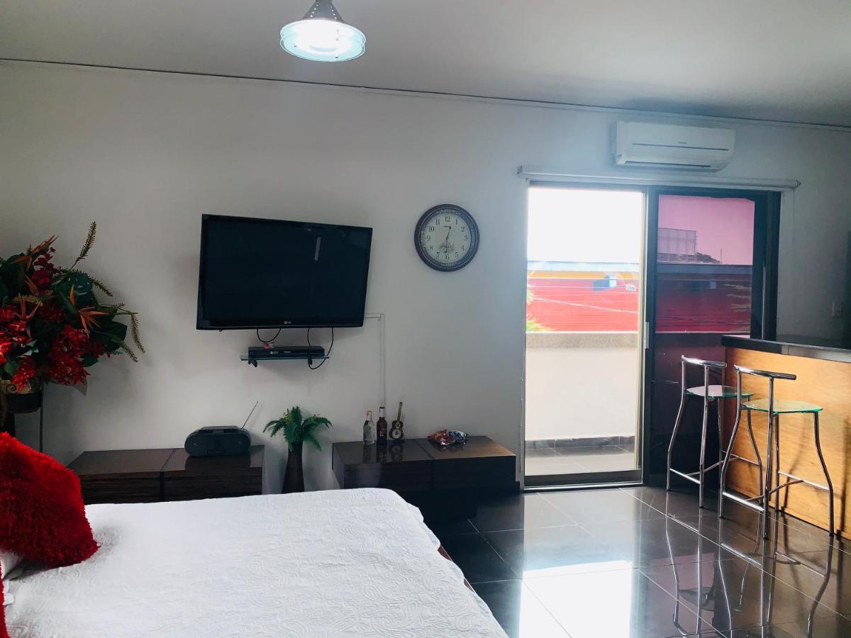 Hotel Lleras Premium #1 Medellin Bagian luar foto