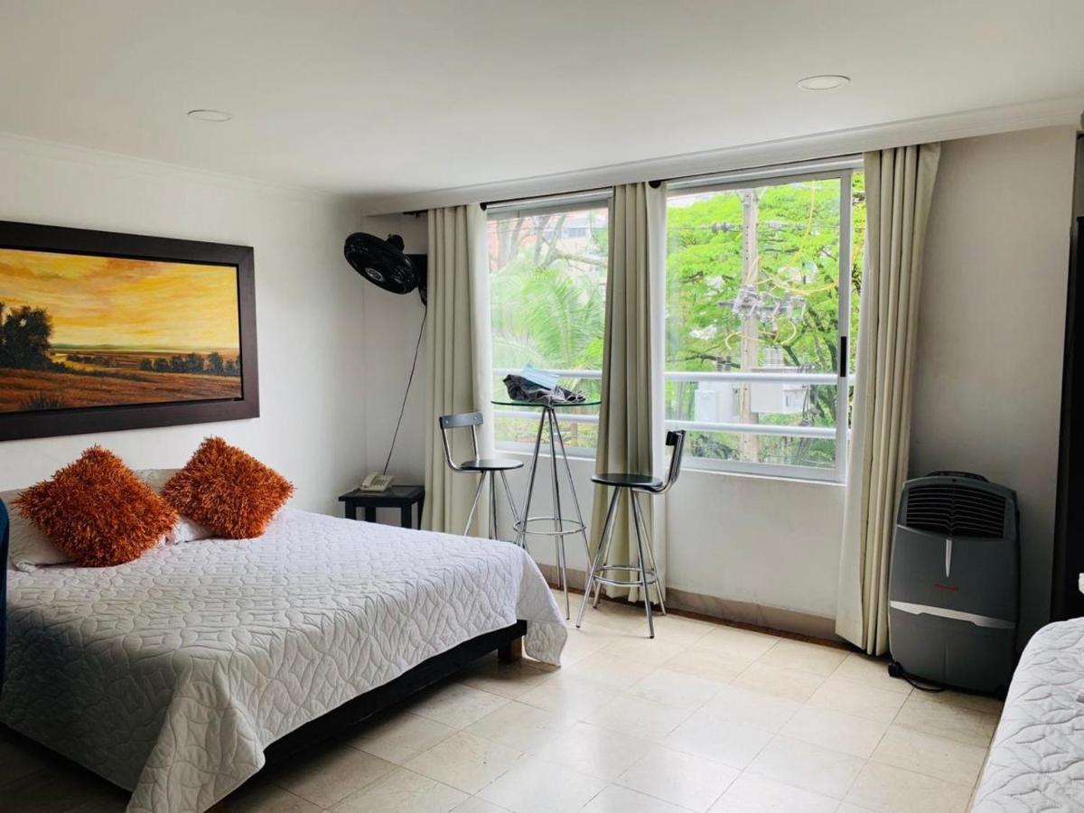 Hotel Lleras Premium #1 Medellin Bagian luar foto